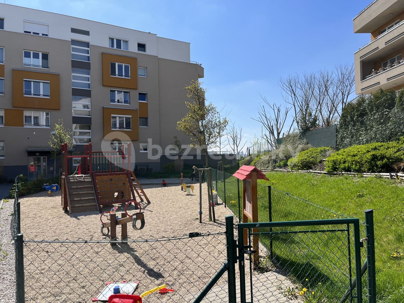 Prenájom bytu 2-izbový 57 m², Losenická, Praha, Praha Prenájom bytu 2-izbový 57 m², Losenická, Praha, Praha