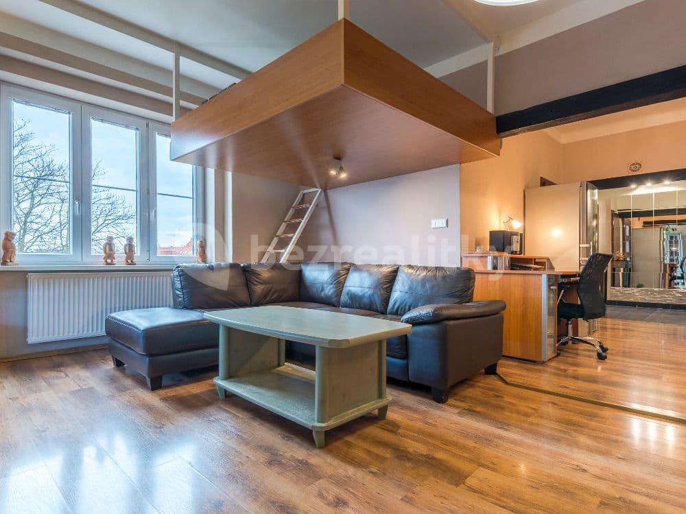 Prenájom bytu 2-izbový 55 m², Ruská, Praha, Praha Prenájom bytu 2-izbový 55 m², Ruská, Praha, Praha