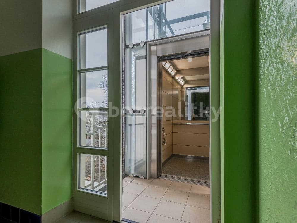 Prenájom bytu 2-izbový 55 m², Ruská, Praha, Praha Prenájom bytu 2-izbový 55 m², Ruská, Praha, Praha