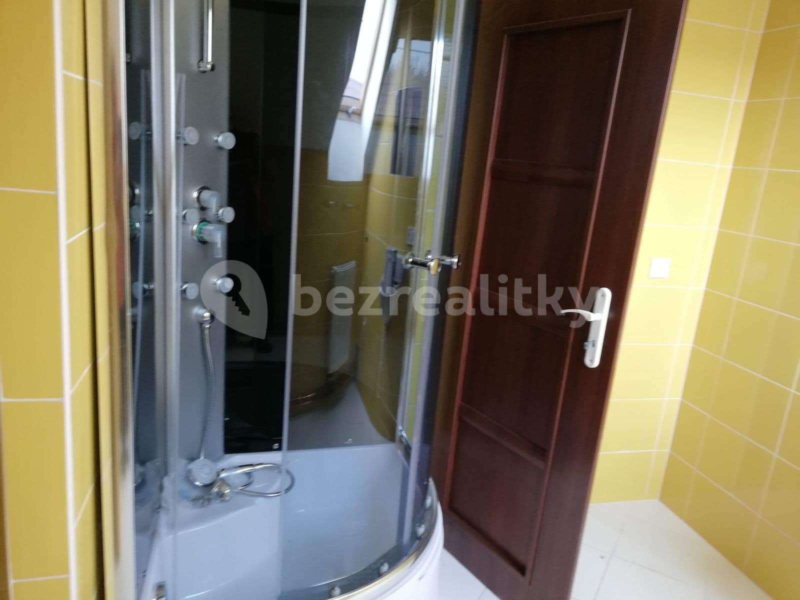 Prenájom bytu 3-izbový 85 m², Plchov, Středočeský kraj Prenájom bytu 3-izbový 85 m², Plchov, Středočeský kraj