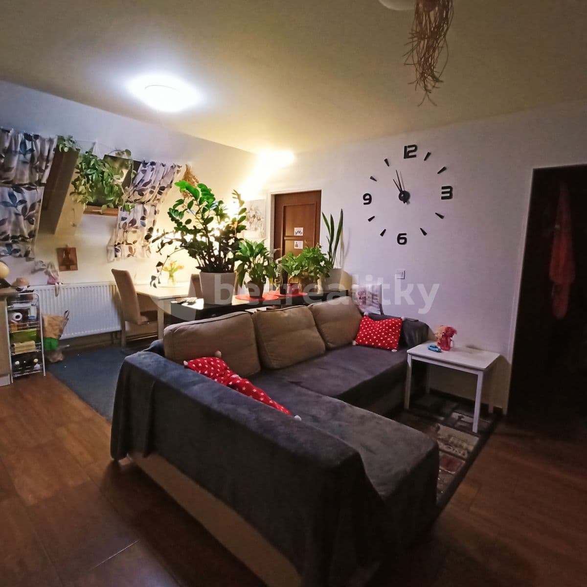 Prenájom bytu 3-izbový 85 m², Plchov, Středočeský kraj Prenájom bytu 3-izbový 85 m², Plchov, Středočeský kraj