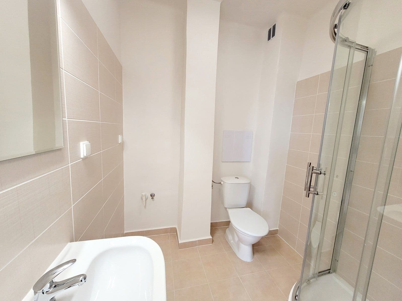 Prenájom bytu 1-izbový 24 m², Hlavní třída, Havířov, Moravskoslezský kraj Prenájom bytu 1-izbový 24 m², Hlavní třída, Havířov, Moravskoslezský kraj