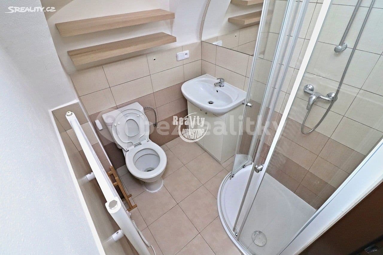 Prenájom bytu 1-izbový 30 m², Joštova, Jihlava, Kraj Vysočina Prenájom bytu 1-izbový 30 m², Joštova, Jihlava, Kraj Vysočina