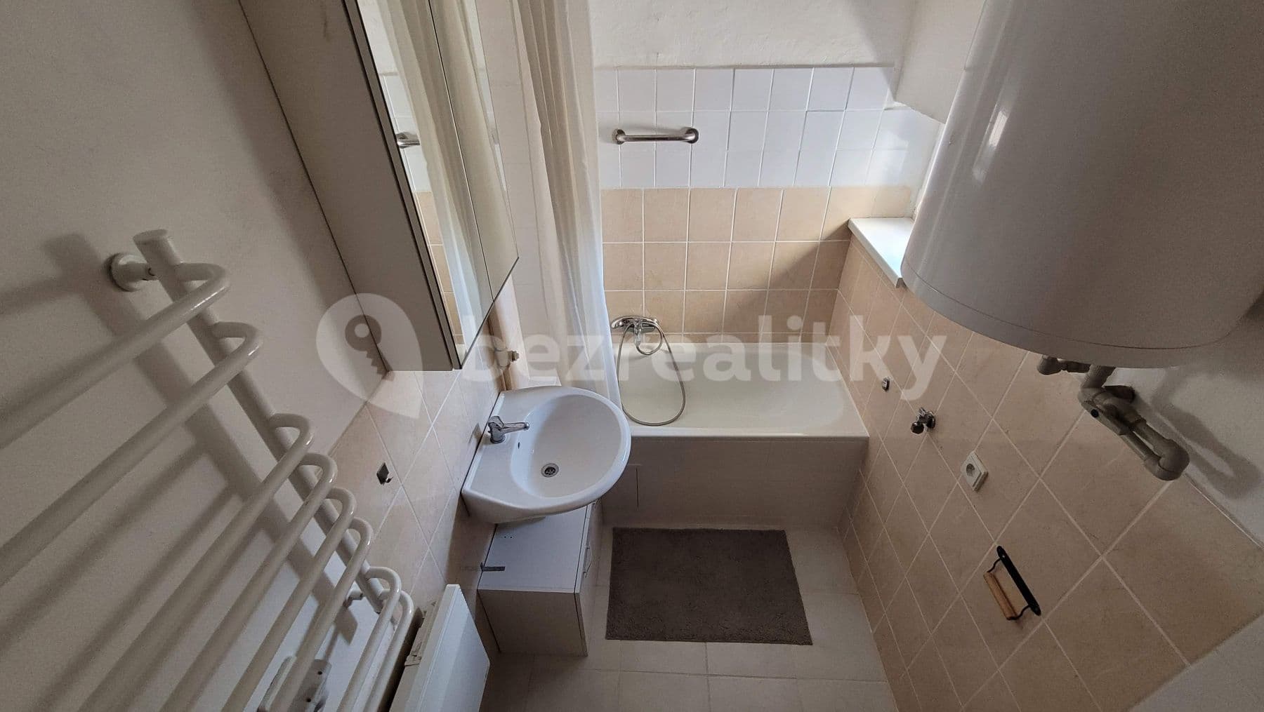 Prenájom bytu 2-izbový 50 m², Viklefova, Praha, Praha Prenájom bytu 2-izbový 50 m², Viklefova, Praha, Praha