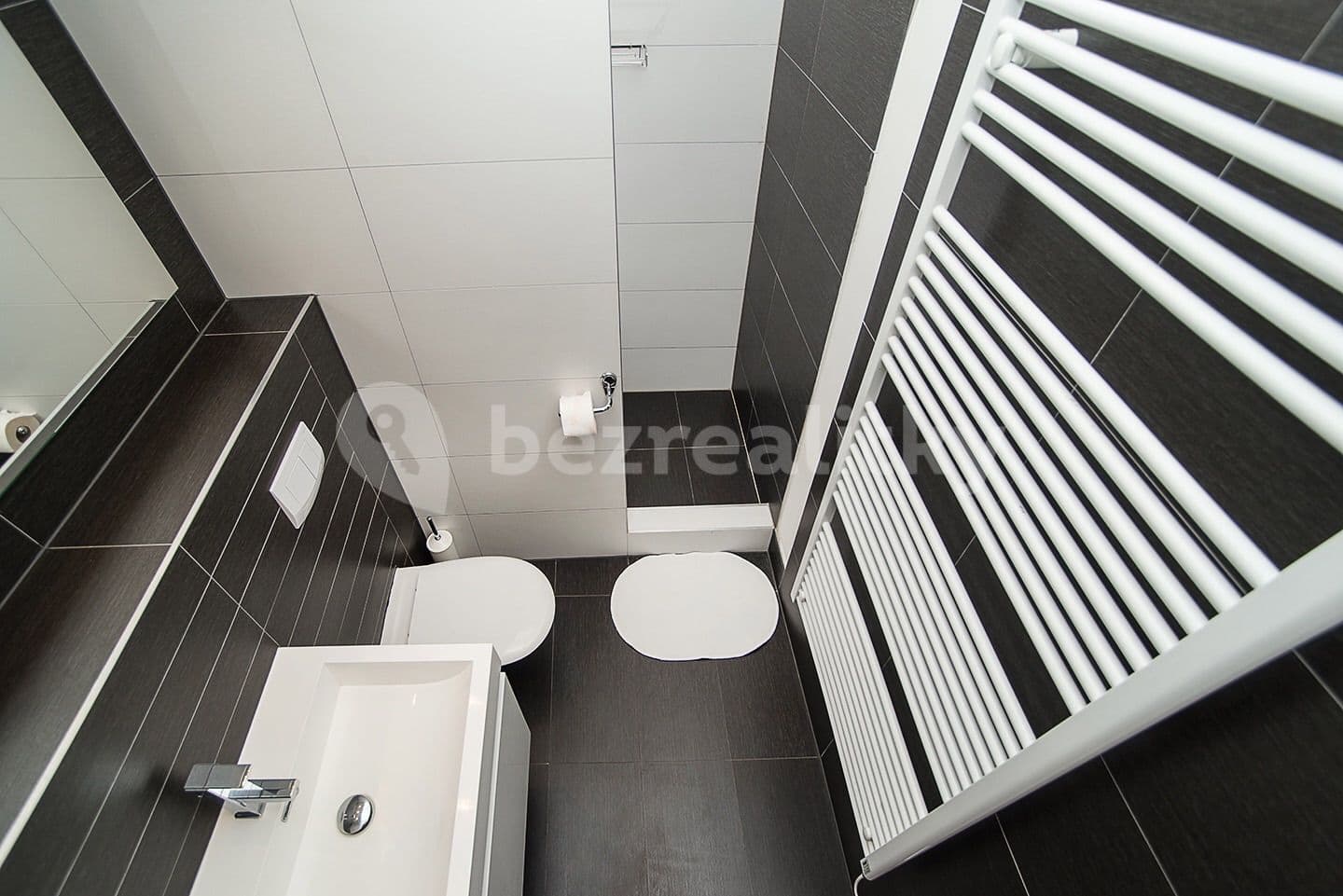 Prenájom bytu 3-izbový 60 m², Rokytnice nad Jizerou, Liberecký kraj Prenájom bytu 3-izbový 60 m², Rokytnice nad Jizerou, Liberecký kraj