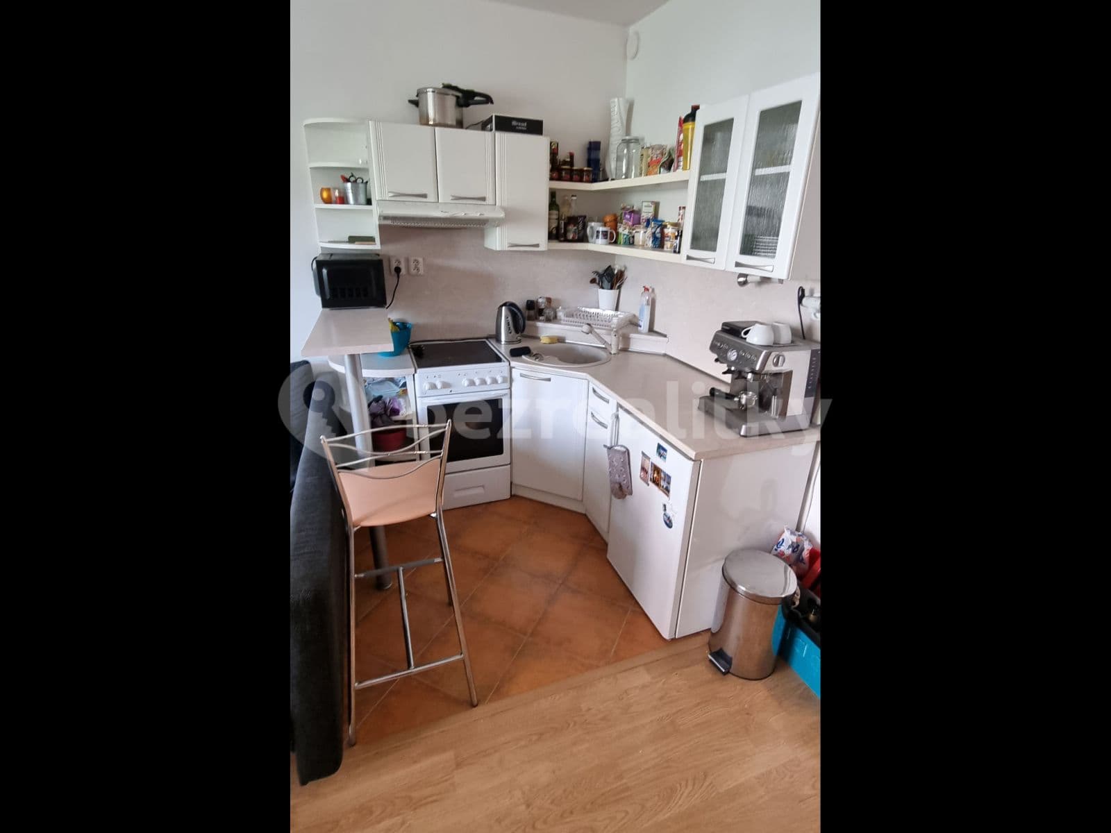 Prenájom bytu 1-izbový 29 m², Mikanova, Praha, Praha Prenájom bytu 1-izbový 29 m², Mikanova, Praha, Praha