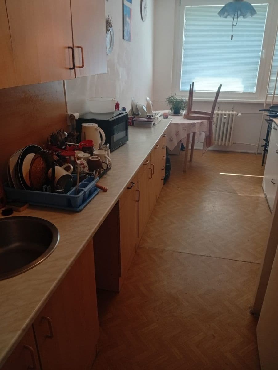Prenájom bytu 3-izbový 12 m², Družicová, Praha, Praha Prenájom bytu 3-izbový 12 m², Družicová, Praha, Praha