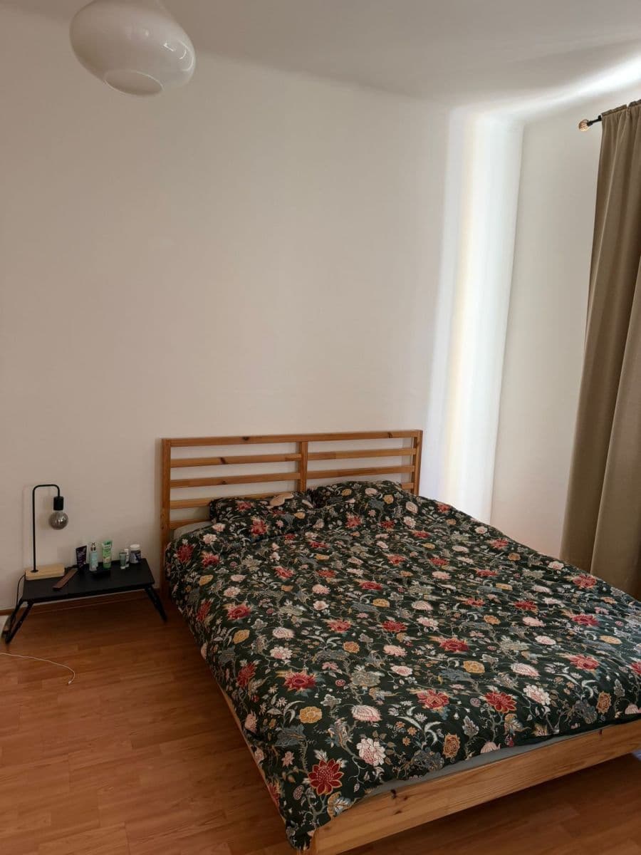 Prenájom bytu 2-izbový 50 m², Žerotínova, Praha, Praha Prenájom bytu 2-izbový 50 m², Žerotínova, Praha, Praha