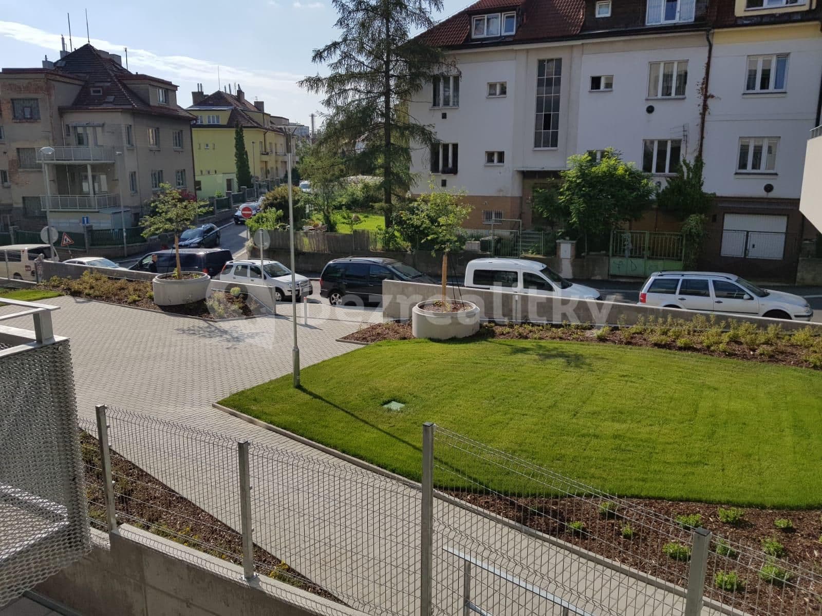 Prenájom bytu 1-izbový 39 m², Hadovitá, Praha, Praha Prenájom bytu 1-izbový 39 m², Hadovitá, Praha, Praha