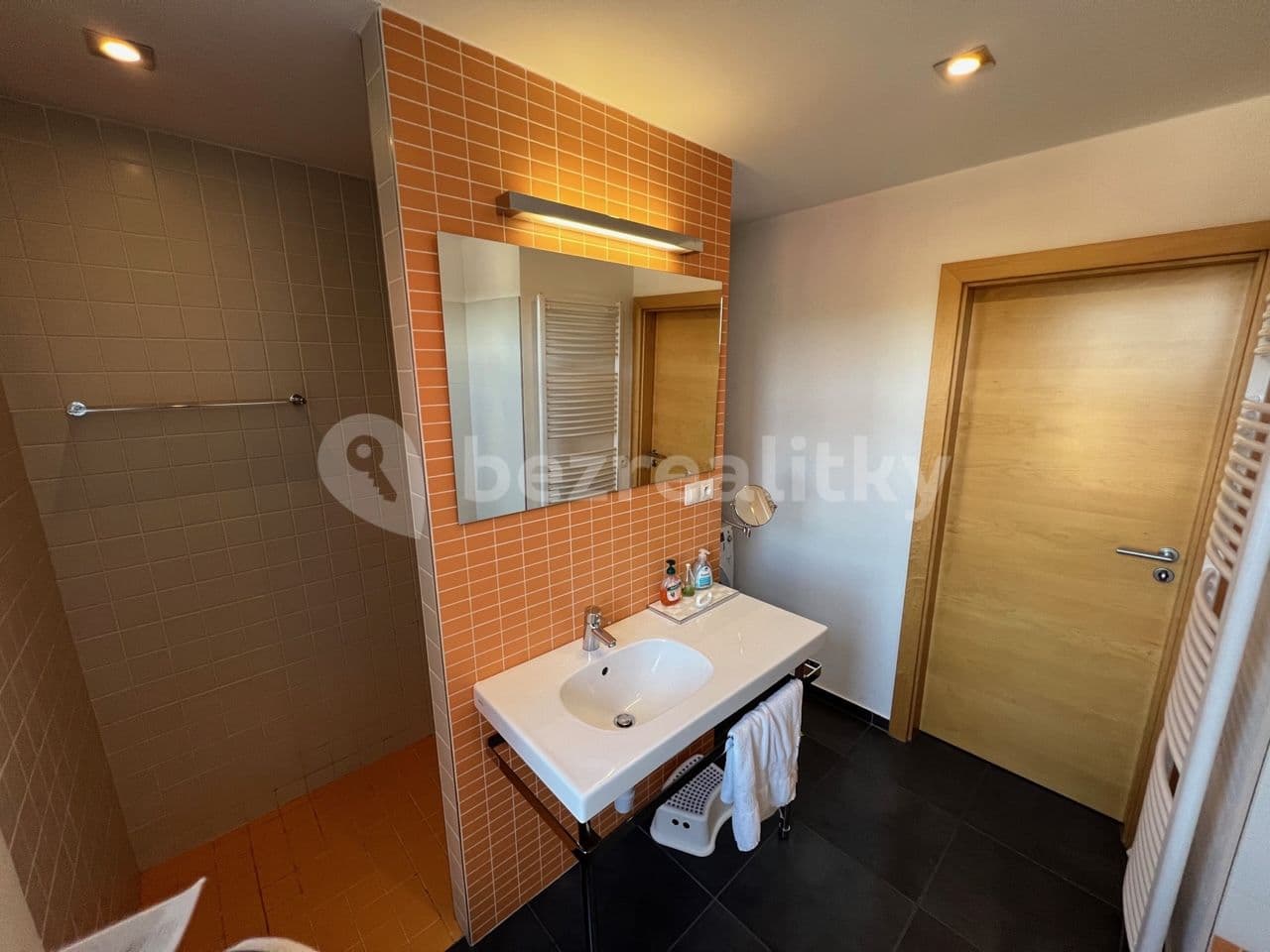 Prenájom bytu 2-izbový 70 m², náměstí Vojtěšky Matyášové, Brno, Jihomoravský kraj Prenájom bytu 2-izbový 70 m², náměstí Vojtěšky Matyášové, Brno, Jihomoravský kraj
