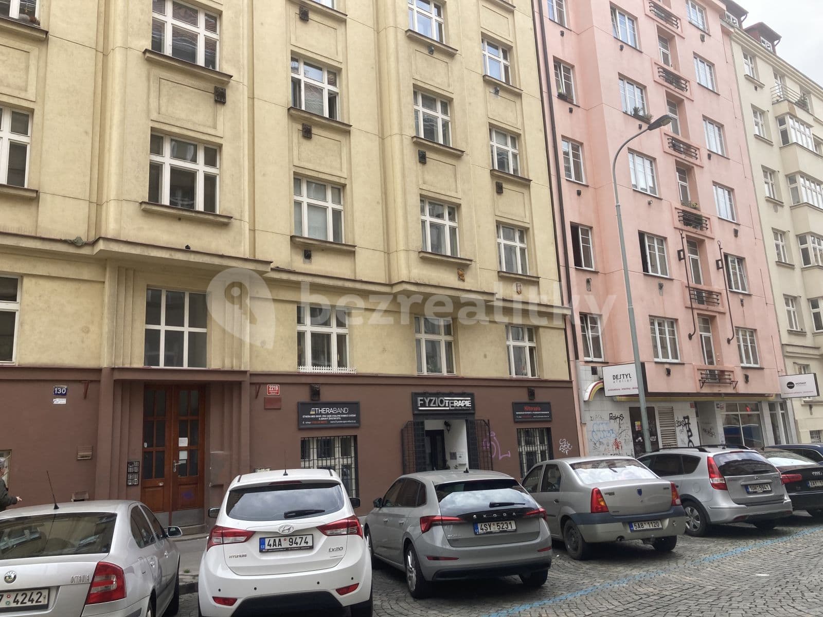 Prenájom bytu 1-izbový 31 m², Slezská, Praha, Praha Prenájom bytu 1-izbový 31 m², Slezská, Praha, Praha