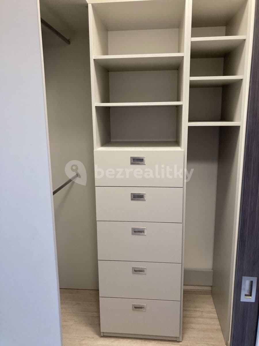 Prenájom bytu 2-izbový 62 m², Sportovní, Brno, Jihomoravský kraj Prenájom bytu 2-izbový 62 m², Sportovní, Brno, Jihomoravský kraj