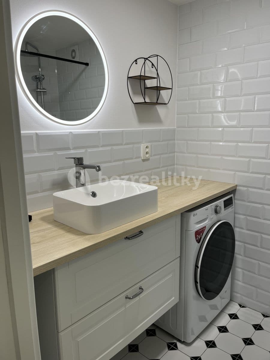 Prenájom bytu 1-izbový 26 m², Jana Želivského, Praha, Praha Prenájom bytu 1-izbový 26 m², Jana Želivského, Praha, Praha