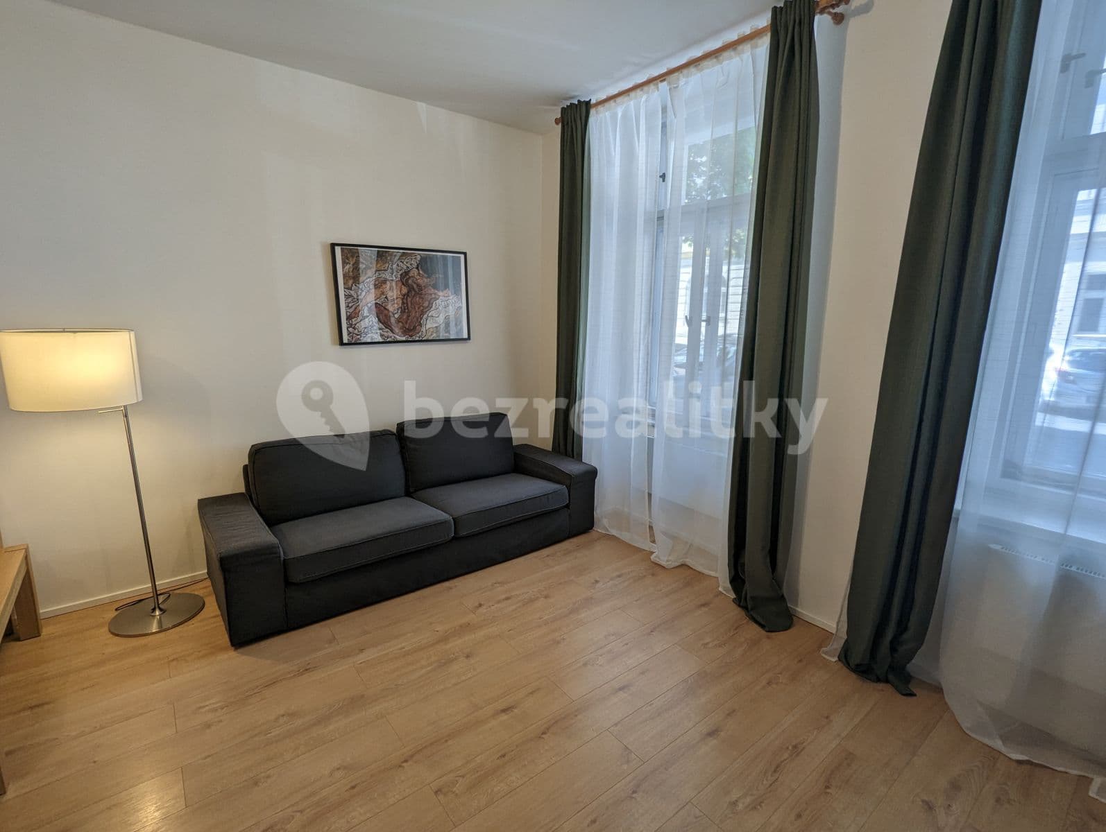 Prenájom bytu 3-izbový 75 m², Bořivojova, Praha, Praha Prenájom bytu 3-izbový 75 m², Bořivojova, Praha, Praha