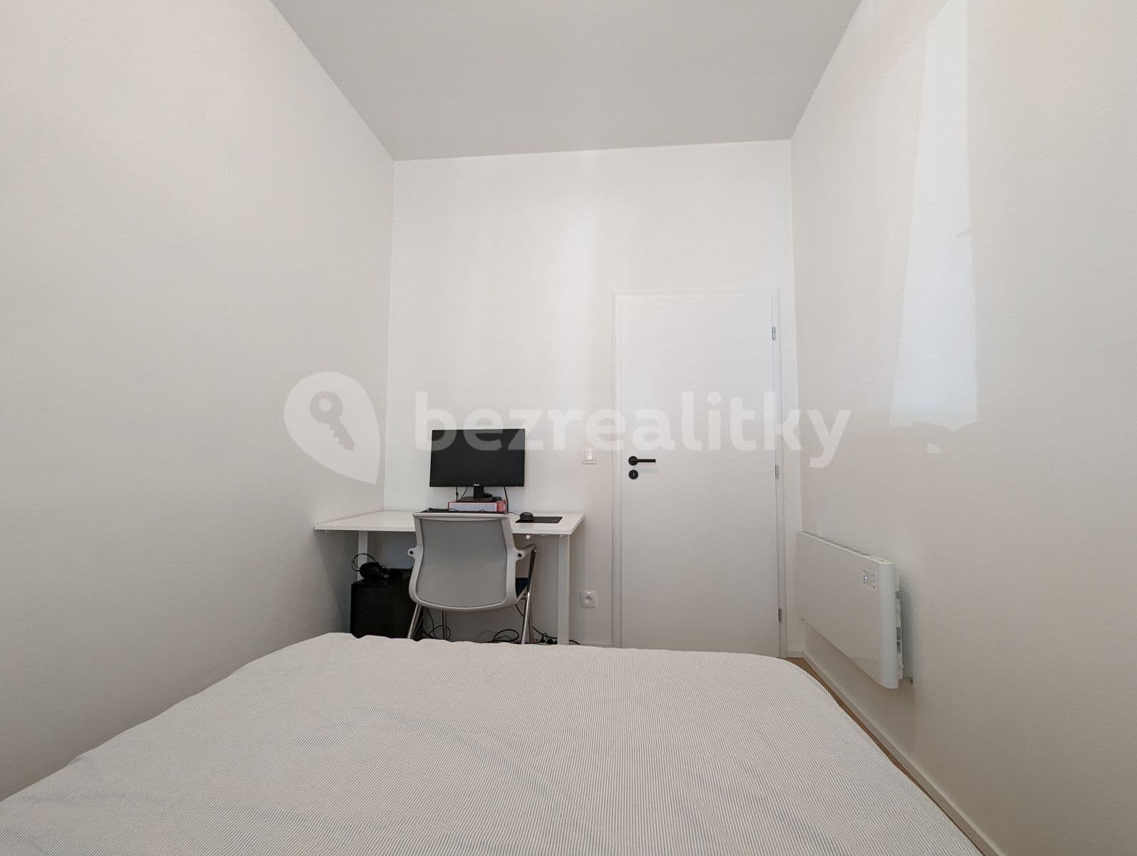 Prenájom bytu 3-izbový 75 m², Bořivojova, Praha, Praha Prenájom bytu 3-izbový 75 m², Bořivojova, Praha, Praha