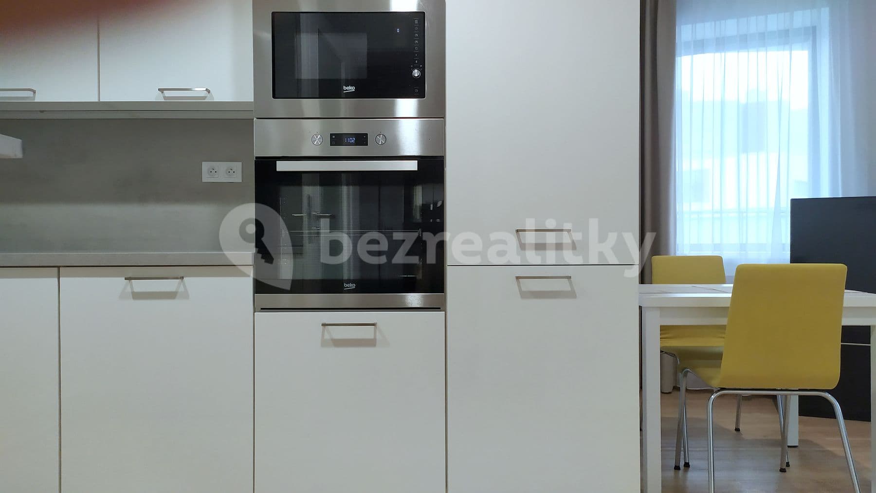 Prenájom bytu 3-izbový 66 m², Mukařovského, Praha, Praha Prenájom bytu 3-izbový 66 m², Mukařovského, Praha, Praha
