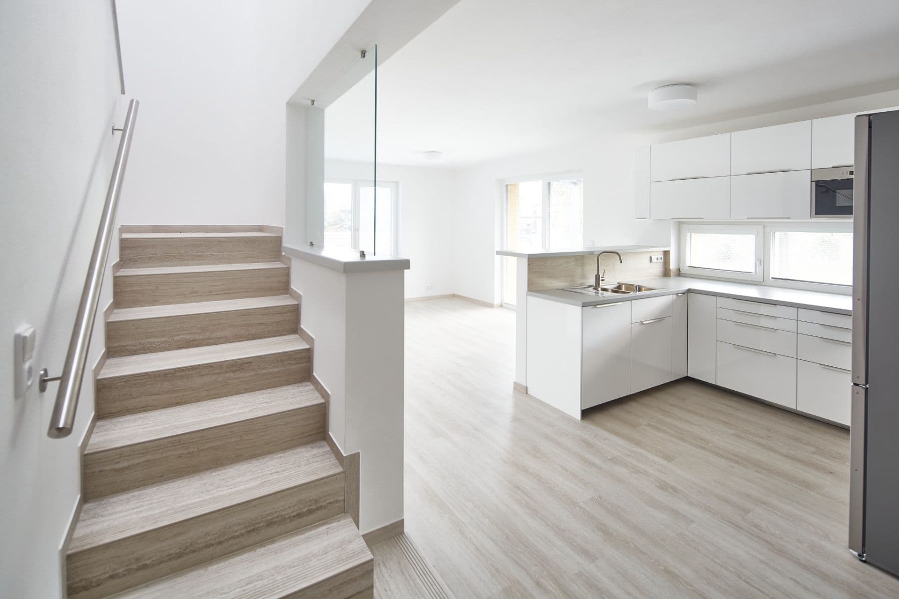 Prenájom domu 119 m², pozemek 330 m², Jahodová, Černošice, Středočeský kraj Prenájom domu 119 m², pozemek 330 m², Jahodová, Černošice, Středočeský kraj