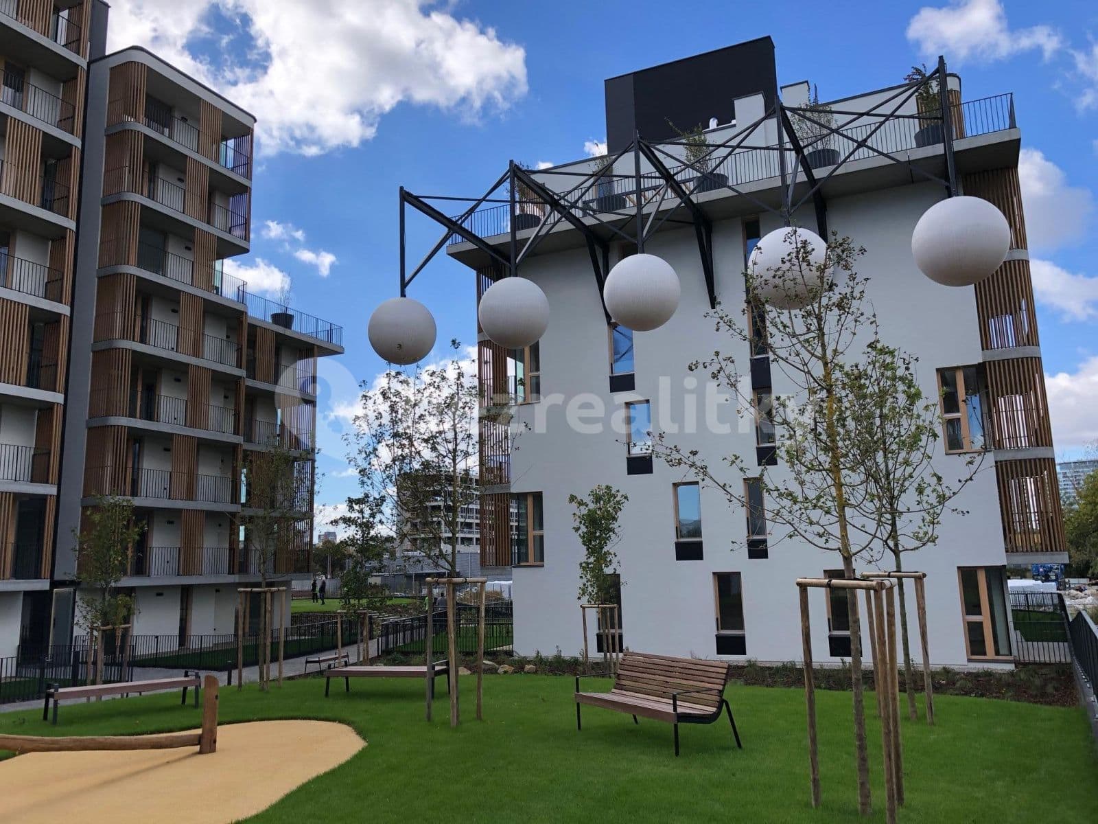 Prenájom bytu 2-izbový 62 m², Nové Mesto, Bratislavský kraj Prenájom bytu 2-izbový 62 m², Nové Mesto, Bratislavský kraj