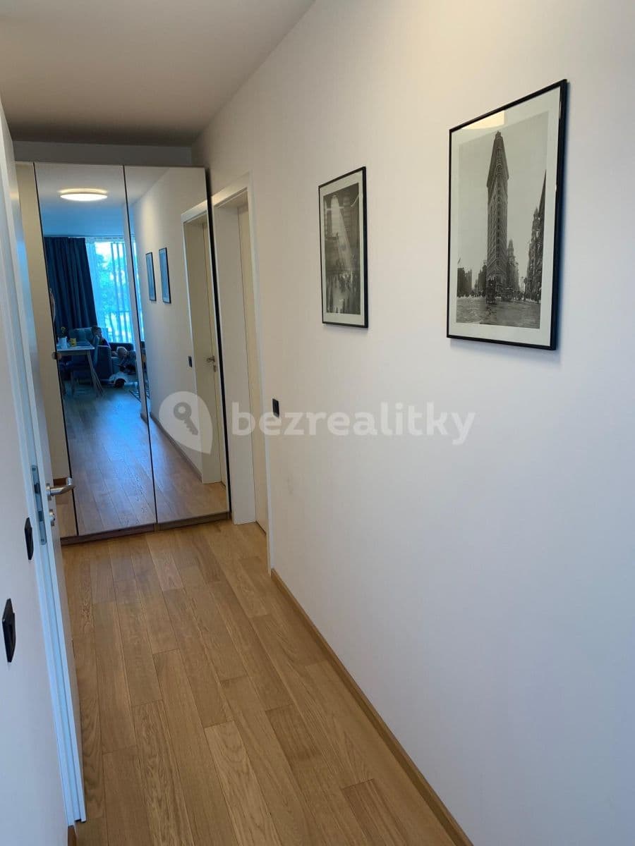 Prenájom bytu 2-izbový 62 m², Nové Mesto, Bratislavský kraj Prenájom bytu 2-izbový 62 m², Nové Mesto, Bratislavský kraj