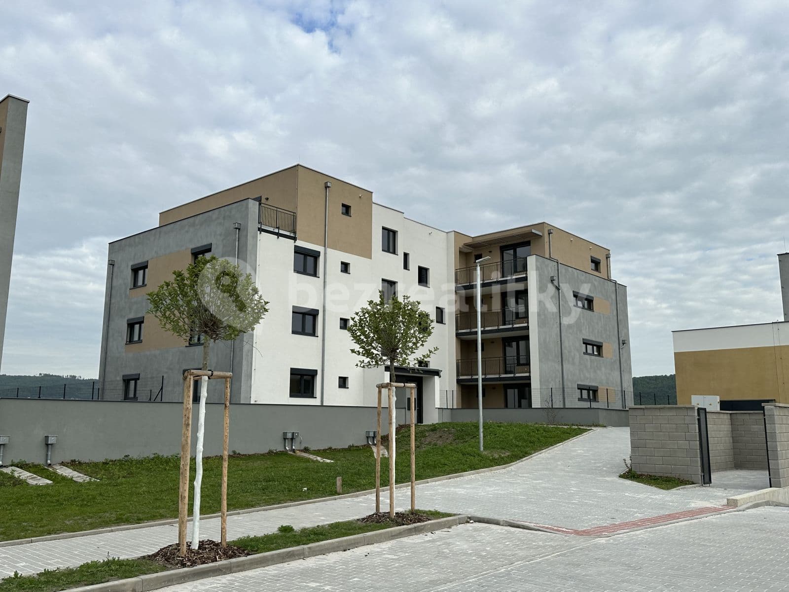 Prenájom bytu 2-izbový 95 m², Oddechová, Praha, Praha Prenájom bytu 2-izbový 95 m², Oddechová, Praha, Praha