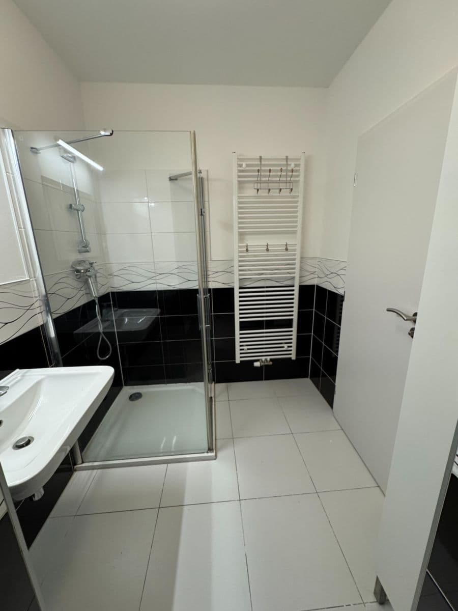 Prenájom bytu 3-izbový 55 m², Generála Selnera, Kladno, Středočeský kraj Prenájom bytu 3-izbový 55 m², Generála Selnera, Kladno, Středočeský kraj