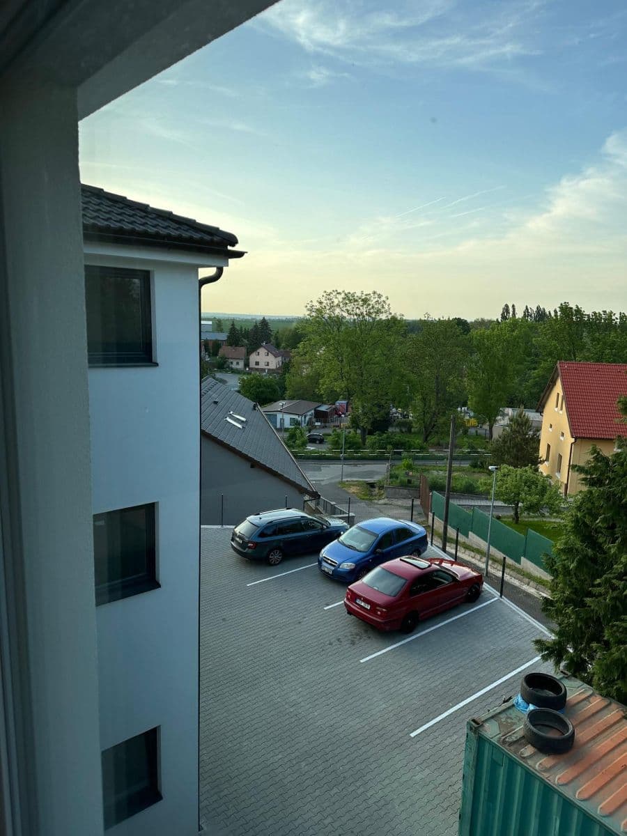 Prenájom bytu 2-izbový 72 m², Masarykovo nám., Říčany, Středočeský kraj Prenájom bytu 2-izbový 72 m², Masarykovo nám., Říčany, Středočeský kraj