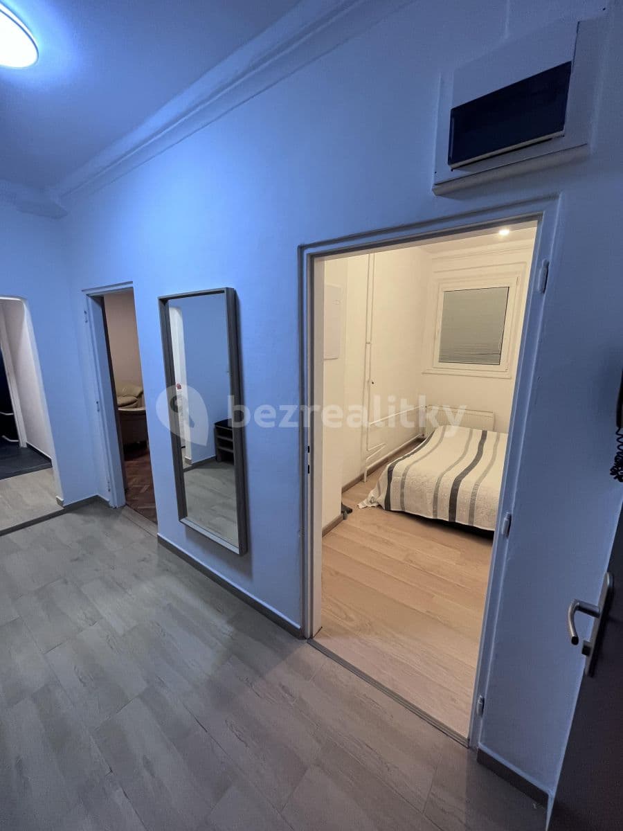 Prenájom bytu 2-izbový 45 m², Teplická, Nové Mesto, Bratislavský kraj