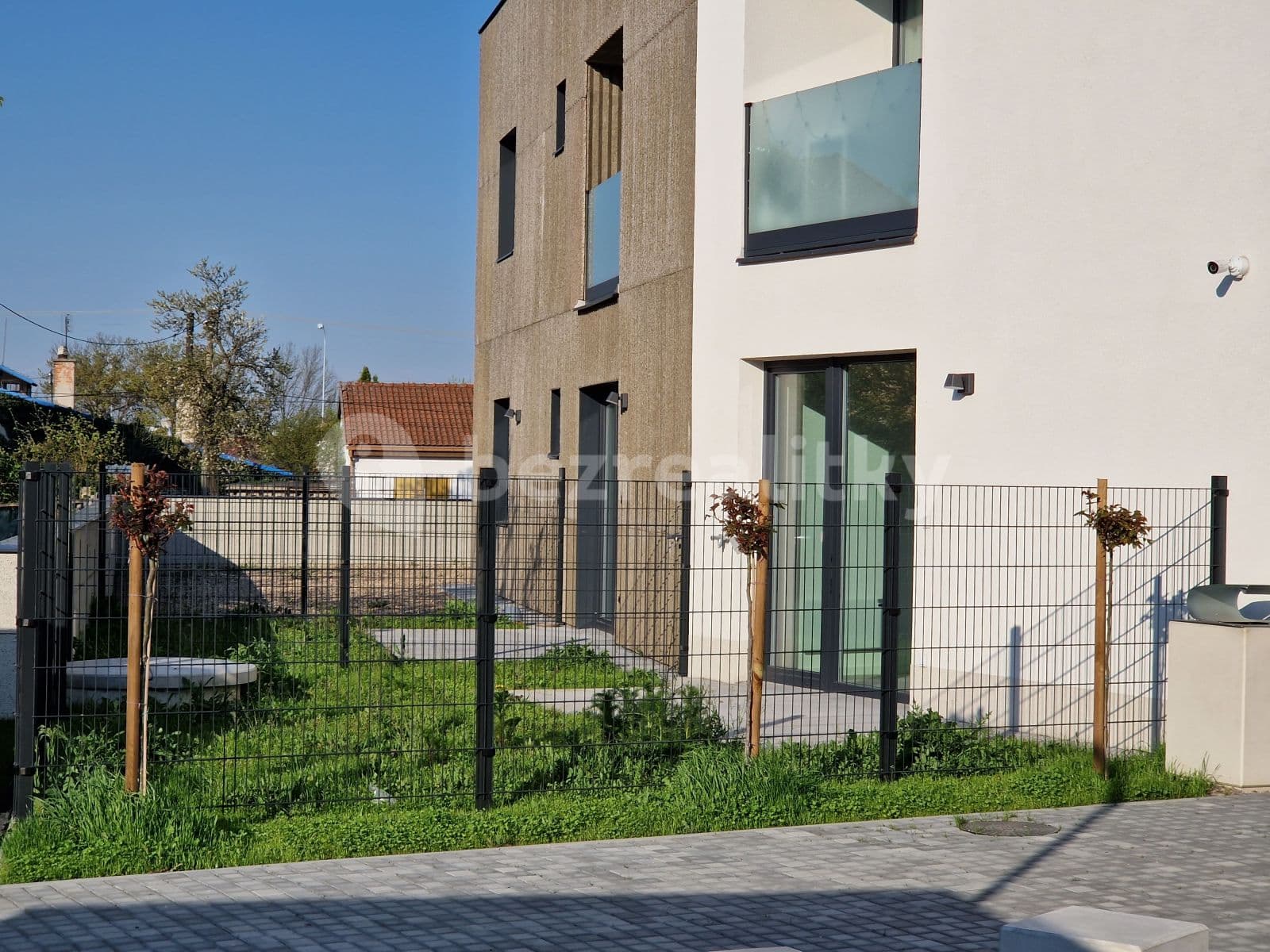 Prenájom bytu 1-izbový 40 m², 28. října, Mikulov, Jihomoravský kraj Prenájom bytu 1-izbový 40 m², 28. října, Mikulov, Jihomoravský kraj