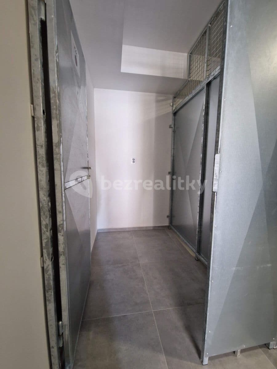 Prenájom bytu 1-izbový 40 m², 28. října, Mikulov, Jihomoravský kraj Prenájom bytu 1-izbový 40 m², 28. října, Mikulov, Jihomoravský kraj