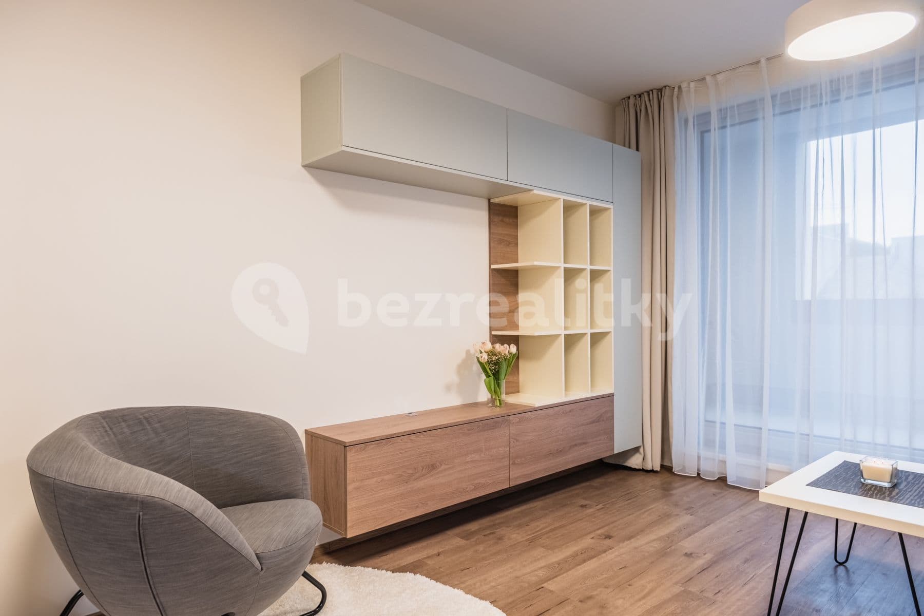 Prenájom bytu 1-izbový 39 m², Kurta Konráda, Praha, Praha Prenájom bytu 1-izbový 39 m², Kurta Konráda, Praha, Praha