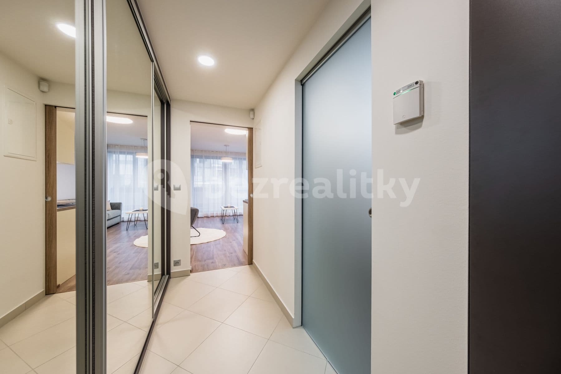 Prenájom bytu 1-izbový 39 m², Kurta Konráda, Praha, Praha Prenájom bytu 1-izbový 39 m², Kurta Konráda, Praha, Praha