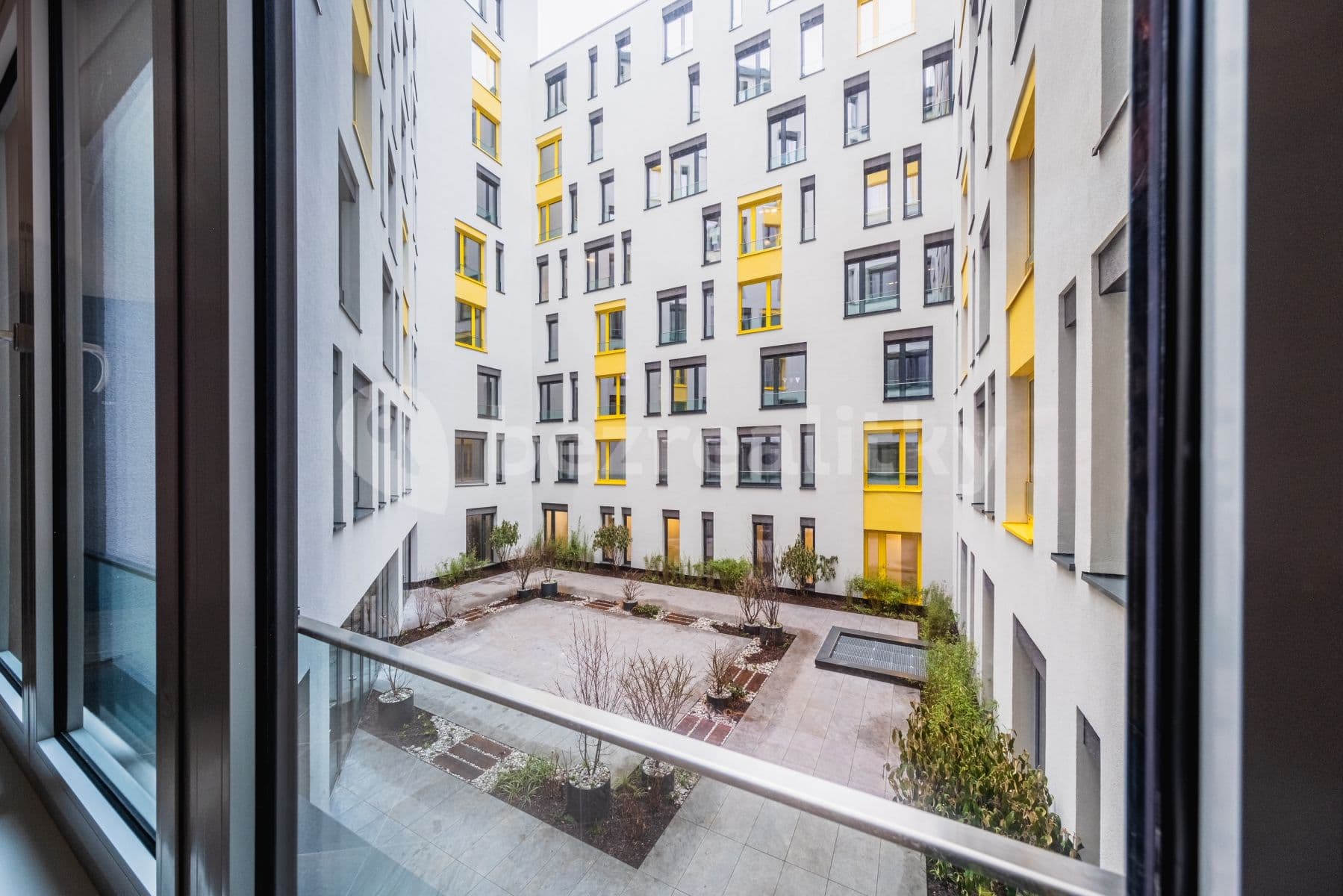 Prenájom bytu 1-izbový 39 m², Kurta Konráda, Praha, Praha Prenájom bytu 1-izbový 39 m², Kurta Konráda, Praha, Praha