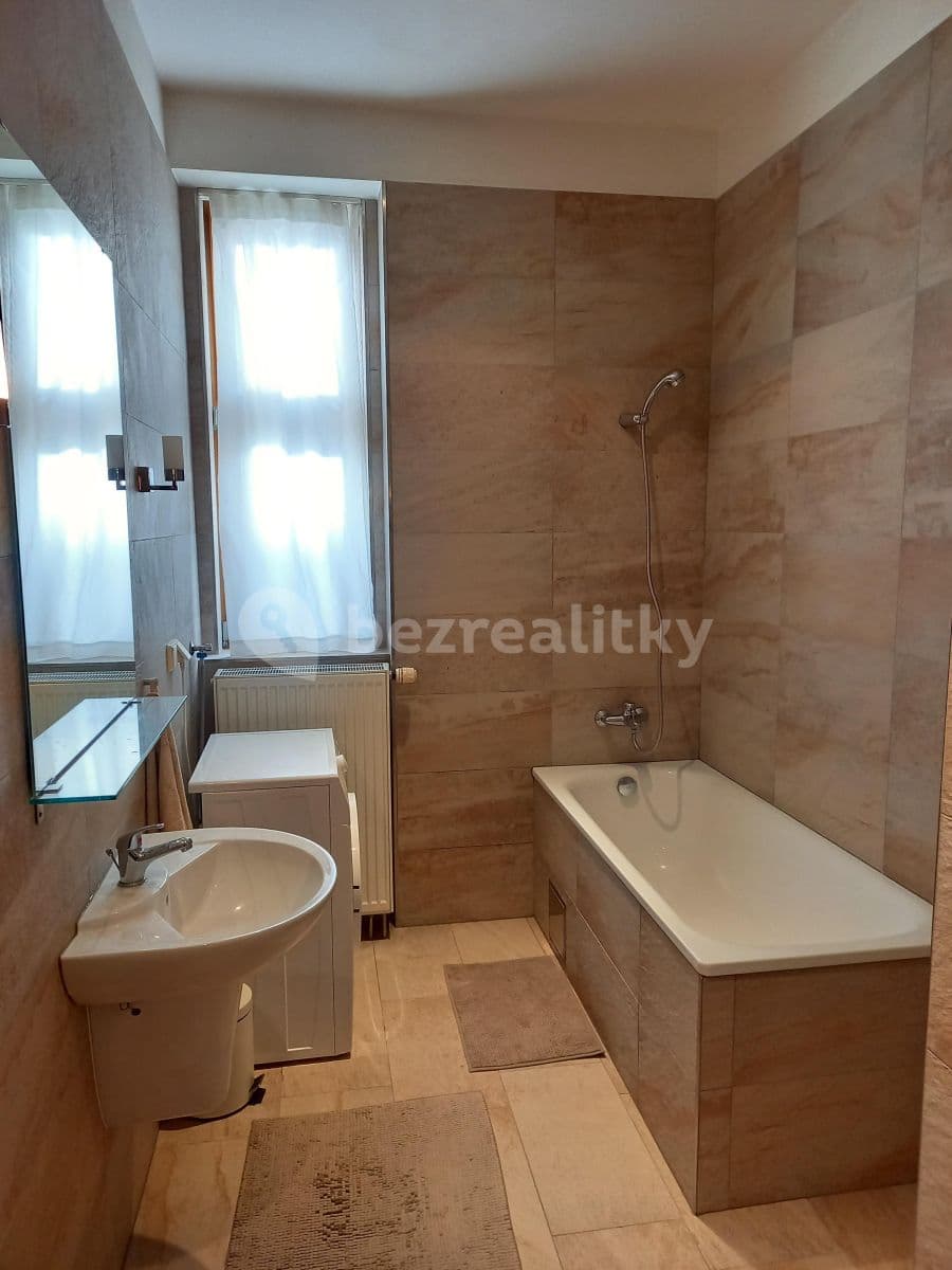 Prenájom bytu 2-izbový 66 m², Lublaňská, Praha, Praha Prenájom bytu 2-izbový 66 m², Lublaňská, Praha, Praha