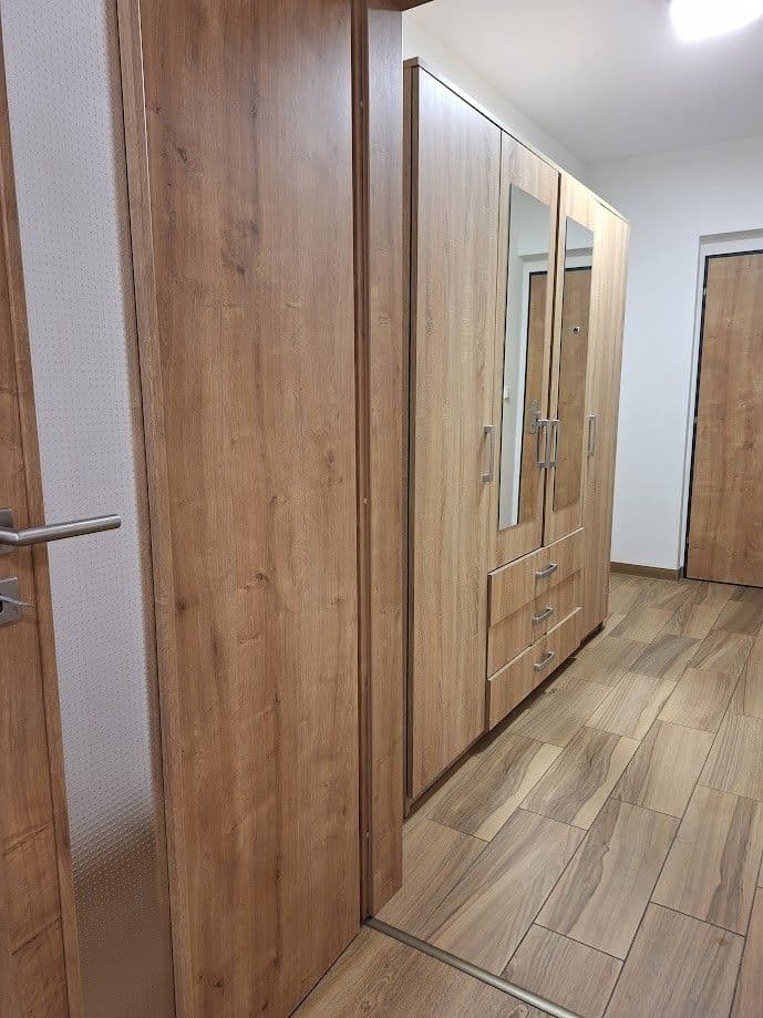 Prenájom bytu 1-izbový 36 m², Poděbrady, Středočeský kraj Prenájom bytu 1-izbový 36 m², Poděbrady, Středočeský kraj