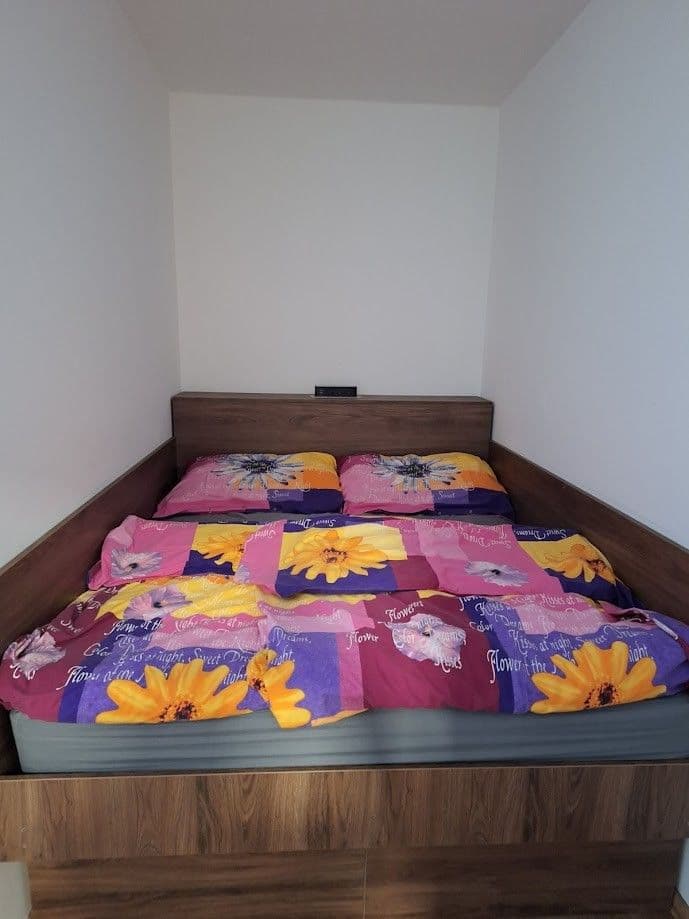 Prenájom bytu 1-izbový 36 m², Poděbrady, Středočeský kraj Prenájom bytu 1-izbový 36 m², Poděbrady, Středočeský kraj