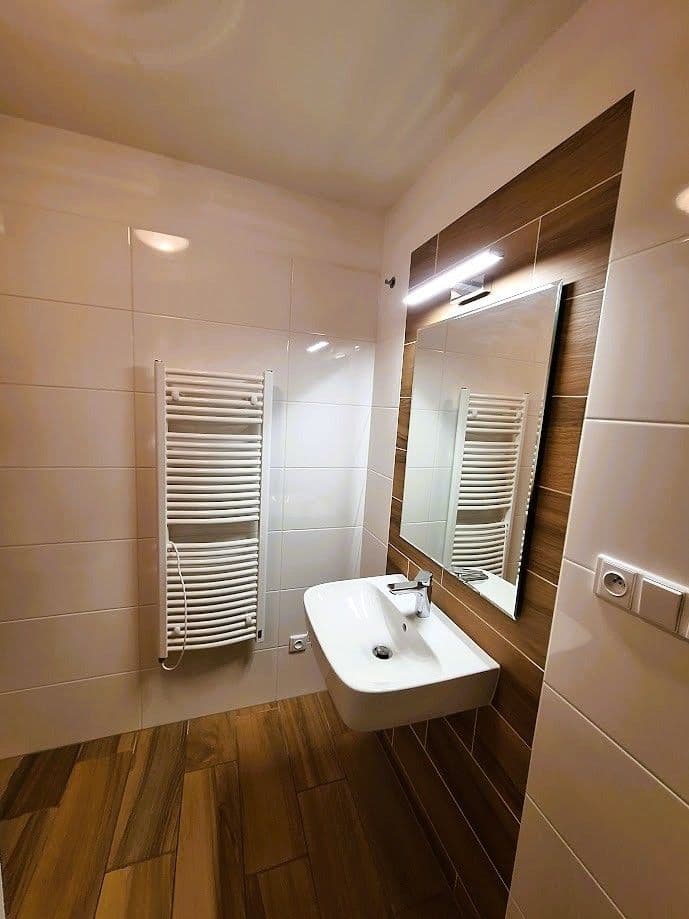 Prenájom bytu 1-izbový 36 m², Poděbrady, Středočeský kraj Prenájom bytu 1-izbový 36 m², Poděbrady, Středočeský kraj
