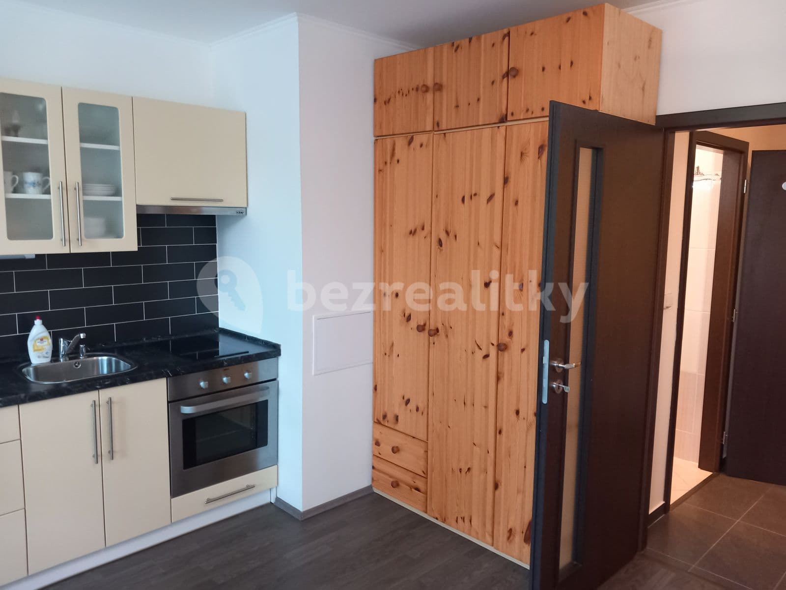 Prenájom bytu Garsoniéra 25 m², Fryčovická, Praha, Praha Prenájom bytu Garsoniéra 25 m², Fryčovická, Praha, Praha