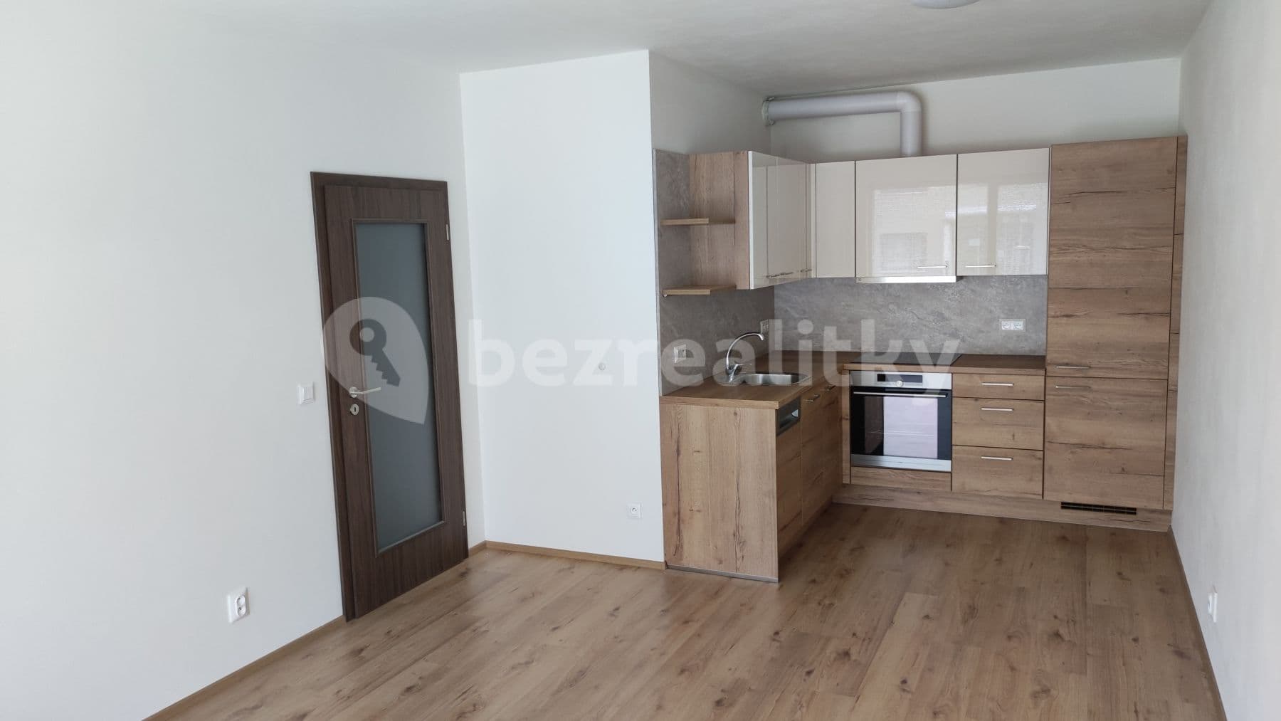 Prenájom bytu 2-izbový 50 m², Chrudim, Pardubický kraj Prenájom bytu 2-izbový 50 m², Chrudim, Pardubický kraj