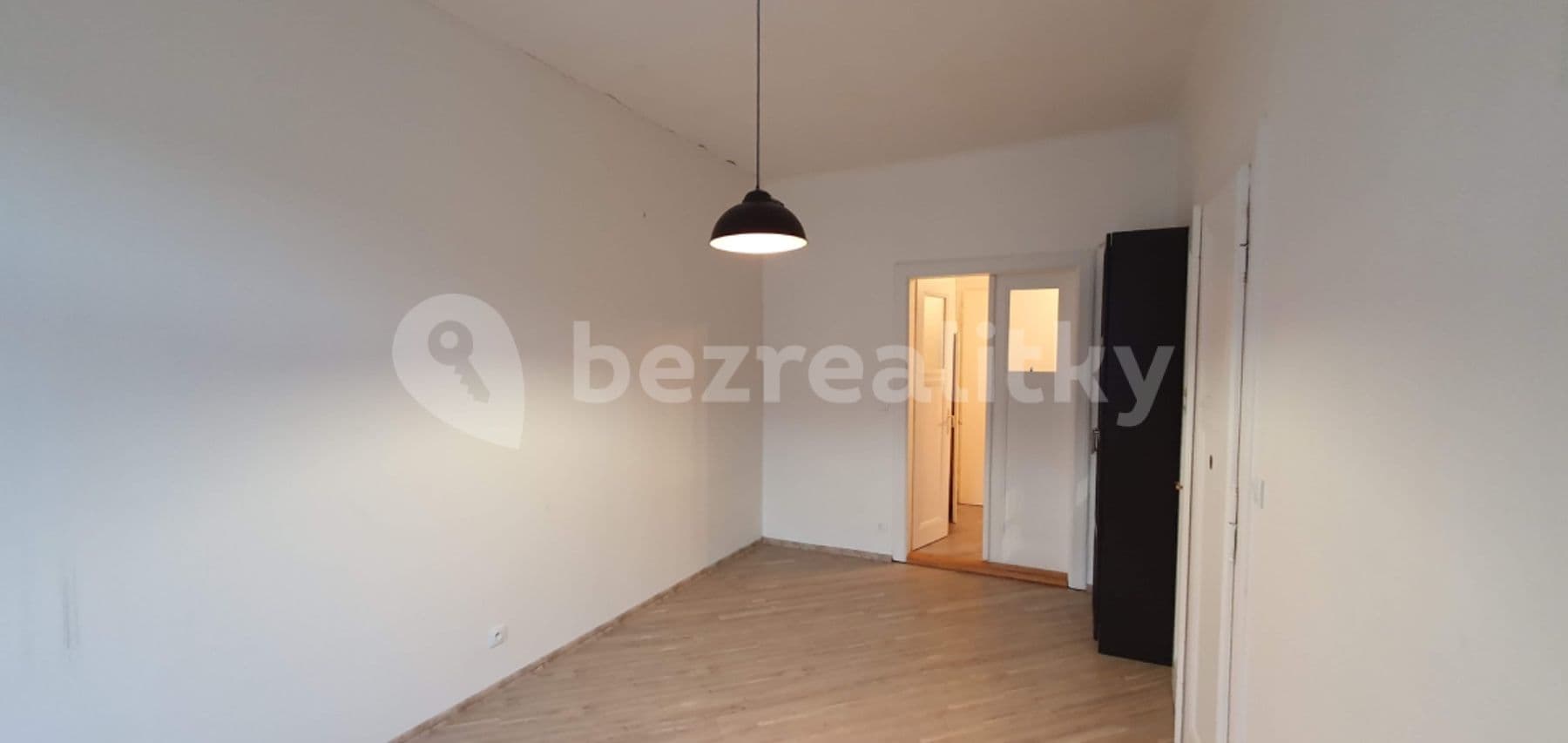 Prenájom bytu 3-izbový 76 m², Malířská, Praha, Praha Prenájom bytu 3-izbový 76 m², Malířská, Praha, Praha