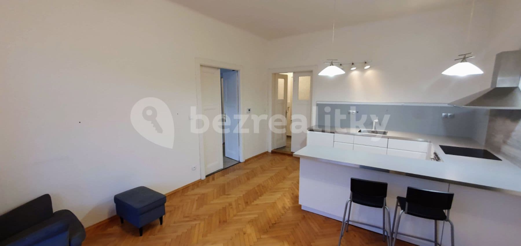 Prenájom bytu 3-izbový 76 m², Malířská, Praha, Praha Prenájom bytu 3-izbový 76 m², Malířská, Praha, Praha