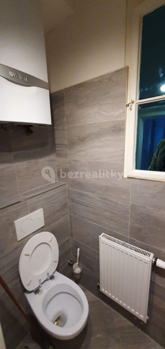 Prenájom bytu 3-izbový 76 m², Malířská, Praha, Praha Prenájom bytu 3-izbový 76 m², Malířská, Praha, Praha