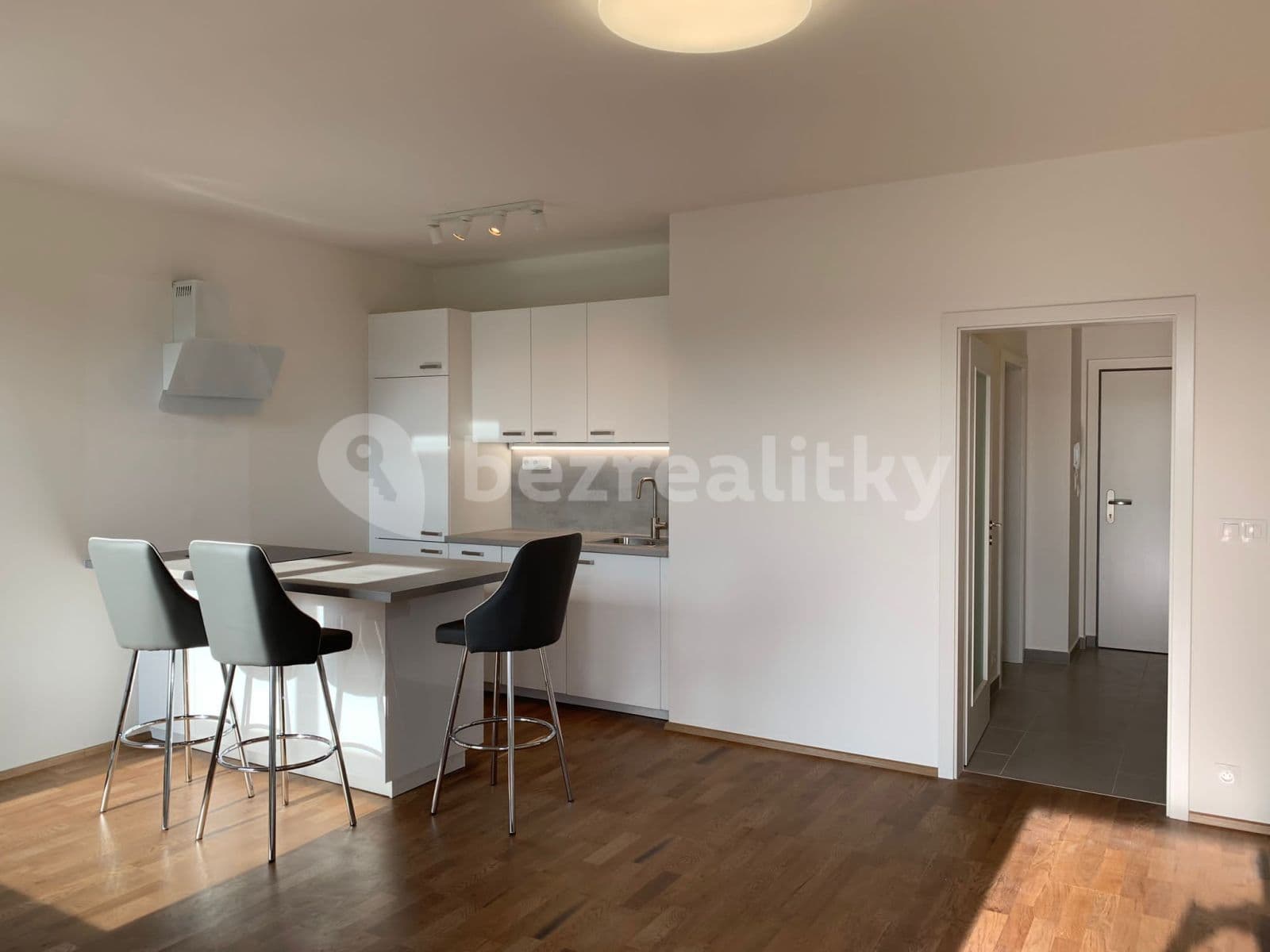 Prenájom bytu 2-izbový 54 m², Zlochova, Praha, Praha Prenájom bytu 2-izbový 54 m², Zlochova, Praha, Praha