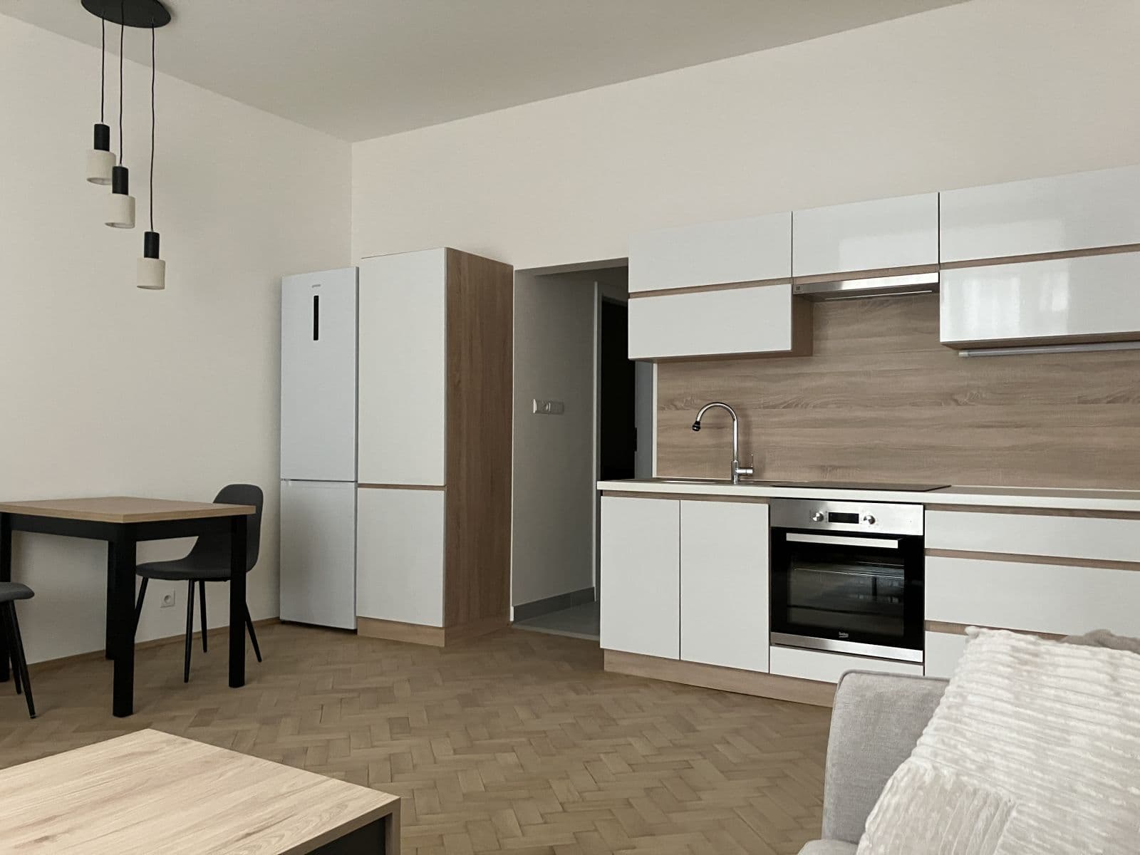 Prenájom bytu 2-izbový 56 m², Přemyslovská, Praha, Praha Prenájom bytu 2-izbový 56 m², Přemyslovská, Praha, Praha