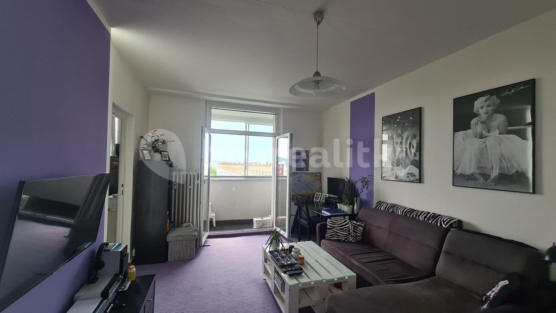 Prenájom bytu 1-izbový 30 m², Halasovo náměstí, Brno, Jihomoravský kraj Prenájom bytu 1-izbový 30 m², Halasovo náměstí, Brno, Jihomoravský kraj