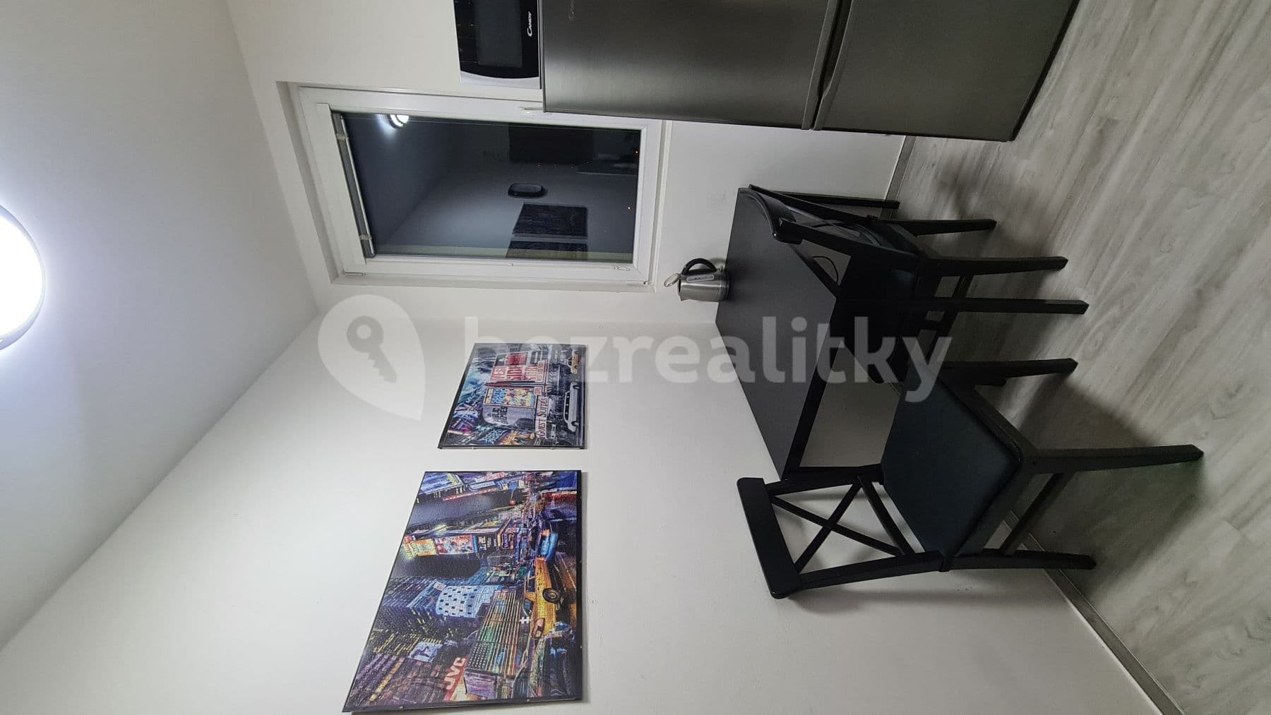 Prenájom bytu 1-izbový 30 m², Halasovo náměstí, Brno, Jihomoravský kraj Prenájom bytu 1-izbový 30 m², Halasovo náměstí, Brno, Jihomoravský kraj