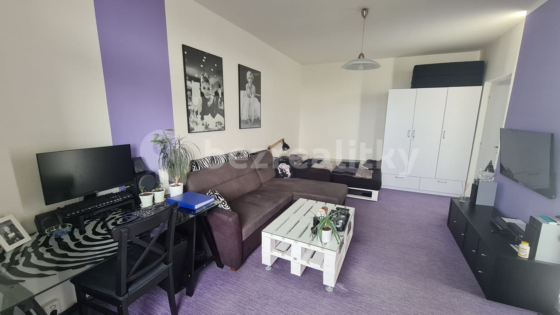 Prenájom bytu 1-izbový 30 m², Halasovo náměstí, Brno, Jihomoravský kraj Prenájom bytu 1-izbový 30 m², Halasovo náměstí, Brno, Jihomoravský kraj
