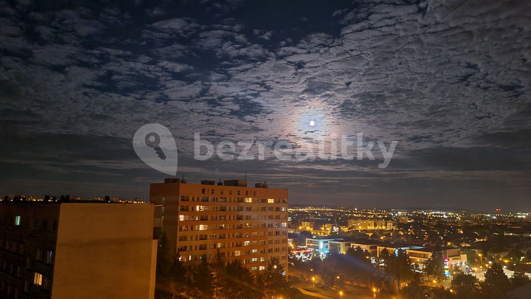 Prenájom bytu 1-izbový 30 m², Halasovo náměstí, Brno, Jihomoravský kraj Prenájom bytu 1-izbový 30 m², Halasovo náměstí, Brno, Jihomoravský kraj