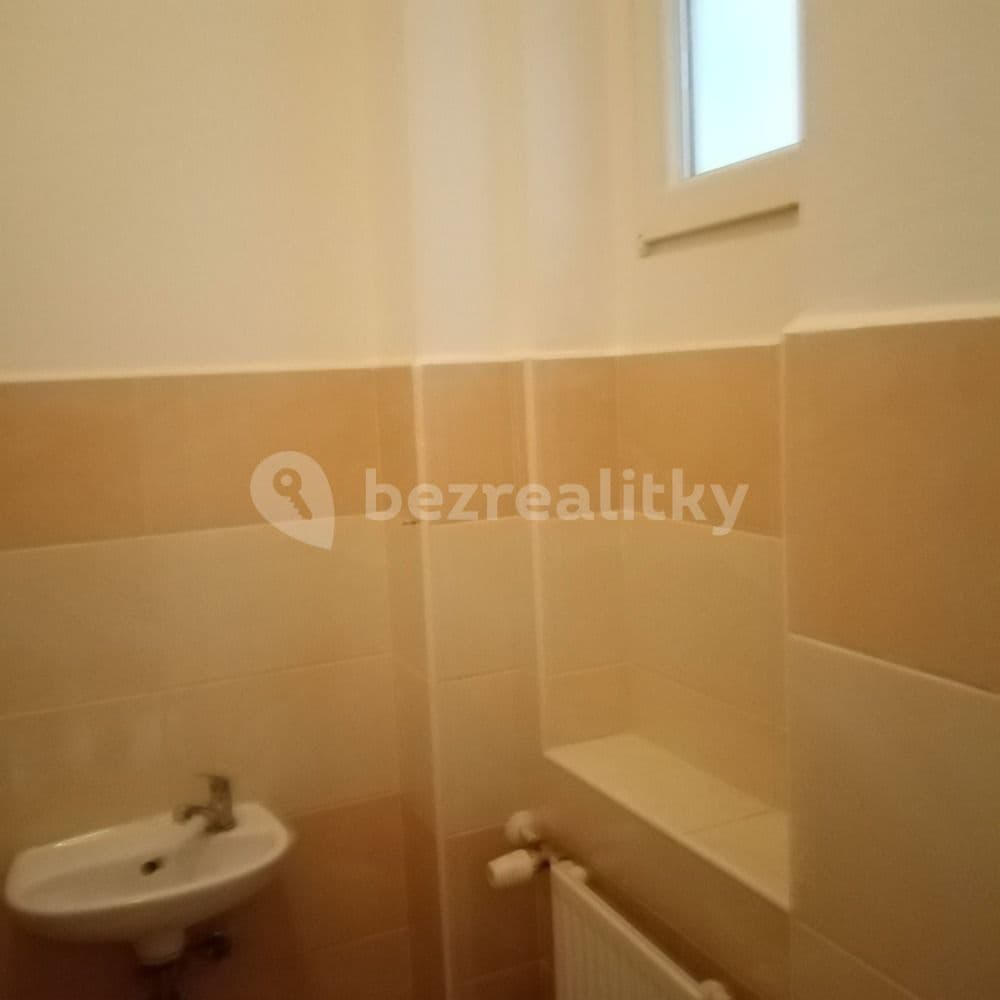 Prenájom bytu 1-izbový 60 m², Bezručova, Plzeň, Plzeňský kraj Prenájom bytu 1-izbový 60 m², Bezručova, Plzeň, Plzeňský kraj