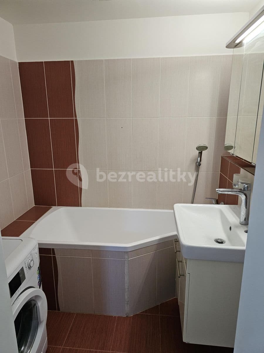 Prenájom bytu 3-izbový 68 m², Cesta brigádníků, Kralupy nad Vltavou, Středočeský kraj Prenájom bytu 3-izbový 68 m², Cesta brigádníků, Kralupy nad Vltavou, Středočeský kraj