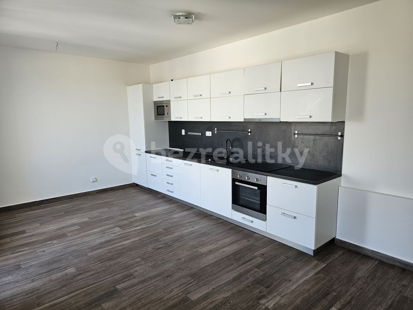 Prenájom bytu 3-izbový 68 m², Cesta brigádníků, Kralupy nad Vltavou, Středočeský kraj Prenájom bytu 3-izbový 68 m², Cesta brigádníků, Kralupy nad Vltavou, Středočeský kraj
